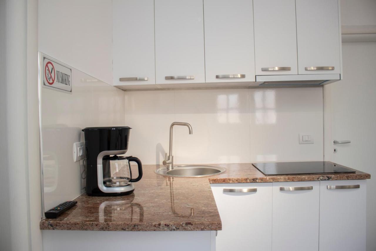 Vila Shehaj Luxury Apartment Vlorë Exterior foto